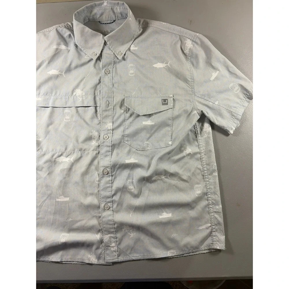 Huk Fishing Shirt Mens Small Blue Short Sleeve Button Down Performance Fishing